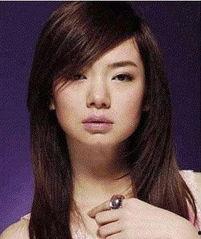 戚薇爆料小胡子视频大全,时尚辣妈的多面魅力